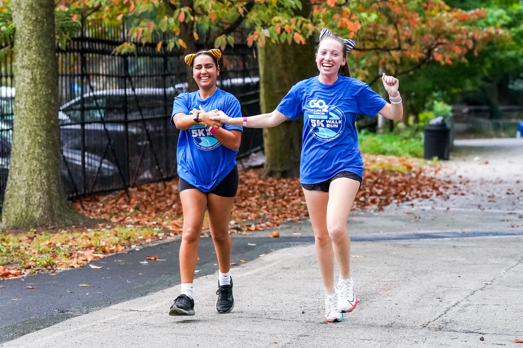 Two women running at Philly 5K